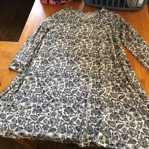 black and white print dress